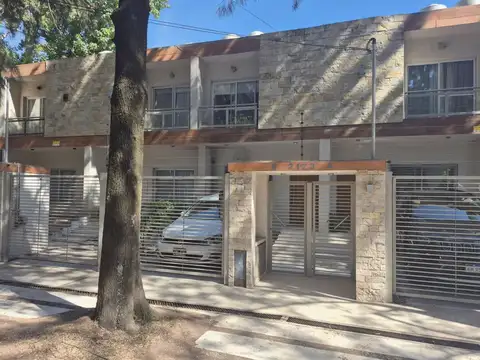 DUPLEX A LA VENTA DE 3 AMBIENTES PARQUE LELOIR