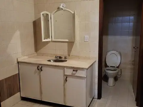 DEPARTAMENTO  MONOAMBIENTE EN ALQUILER MORENO CENTRO