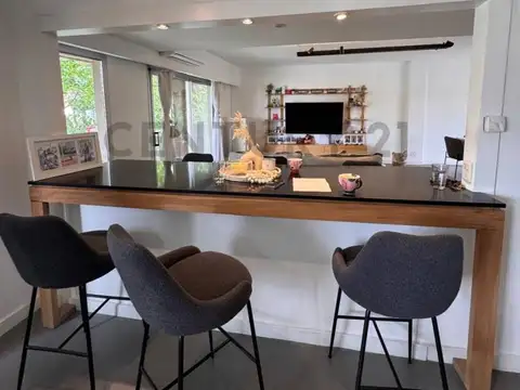 Departamento en Venta con 1 cocheras