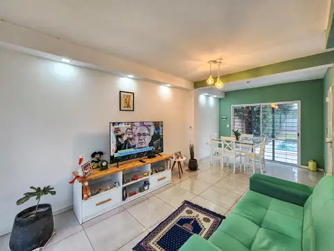 Casa 3 ambientes con 2 baños