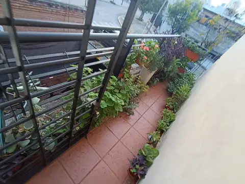 Depto Tipo Casa en Venta 46 años