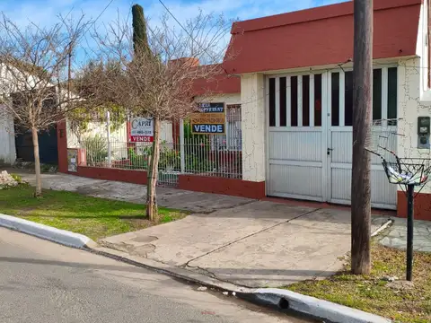 Casa en Venta en Berazategui, USD 85.000