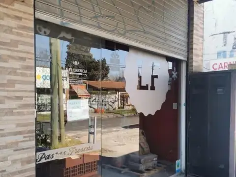 Local en Alquiler en Ituzaingó Norte, $ 800.000