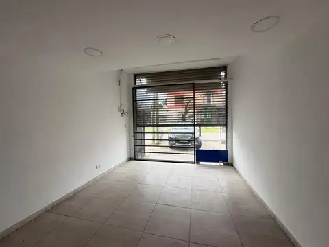 Local comercial- Ituzaingó norte