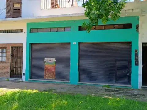 Venta - 2 Locales frente a estación de Turdera - A 150 mts. de Av. H. Irigoyen - Sin Expensas  