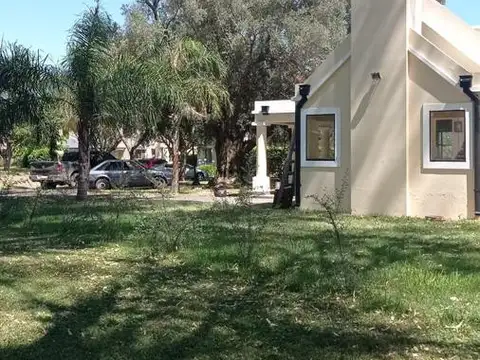 Casa - La Bahía - Piscina - Club House - Cancha de Tenis- Futbol