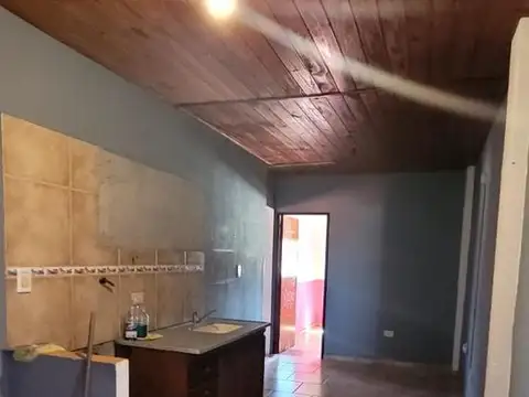 Venta casa y departamento en Villa de Mayo