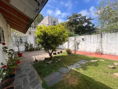 Depto Tipo Casa en Venta de 5 ambientes