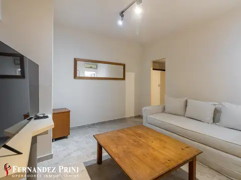 Departamento 2 ambientes con patio