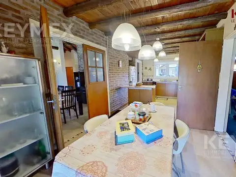 Casa 4 ambientes con 3 baños