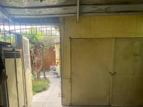 Casa 4 ambientes con 1 baño