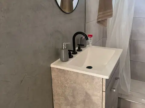 Casa 3 ambientes con 1 baño