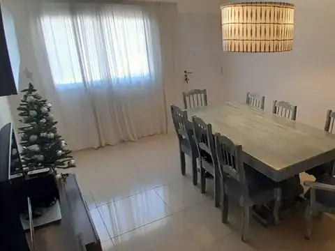 Depto Tipo Casa en Venta con 1 cocheras
