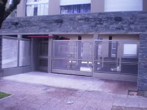 Excelente cochera a 50 mts. de Avenida Santa Fe 