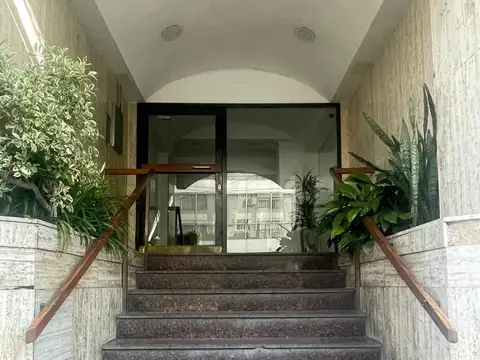 Av. del Libertador al 2400