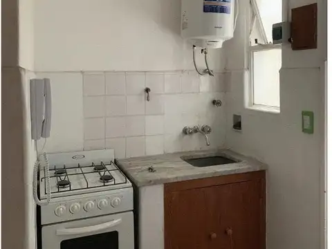 Alquiler de Muy buen departamento 2 ambientes  luminoso en muy buen estado con lavadero