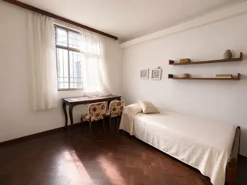 Casa 5 ambientes con 1 baño