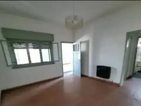OPORTUNIDAD  2 LOCALES Y VIVIENDA CON TERRENO