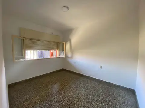 ALQUILER PH 4 AMBIENTES JARDIN COCHERA PADUA