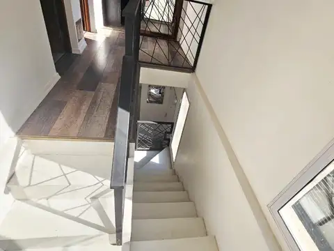 VENTA CASA 3 AMBIENTES PARQUE BARRIO MORENO LA REJA