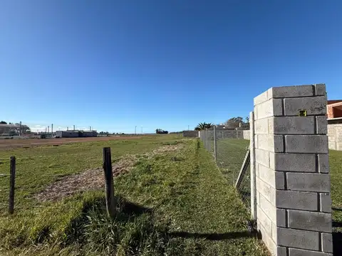 Terreno en Barrio Castagnino Excelente ubicación y entorno residencial