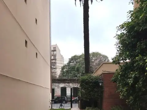 CONSULTORIO PROFESIONAL EN ALQUILER – 25 m² – ITALIA 189 PLANTA BAJA 7 AVELLANEDA CENTRO