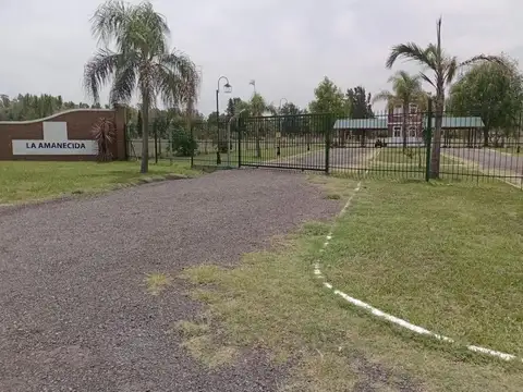Barrio La Amanecida, Exaltación de la Cruz