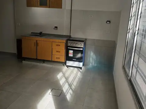 Depto Tipo Casa 3 ambientes con 1 baño
