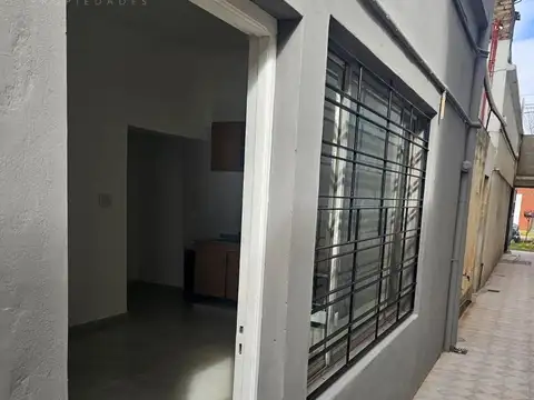 Depto Tipo Casa en Alquiler de 3 ambientes