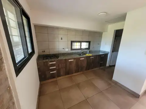 CASA AMPLIA EN PORTAL DEL LEYES