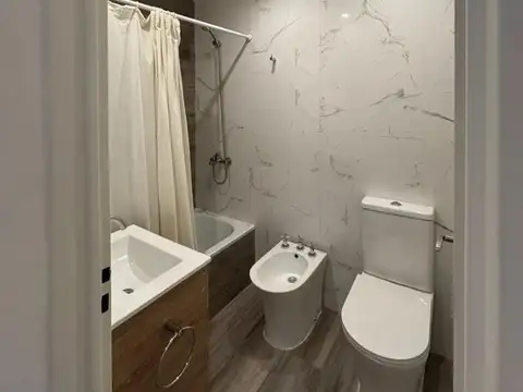 Departamento en Alquiler con 1 cocheras