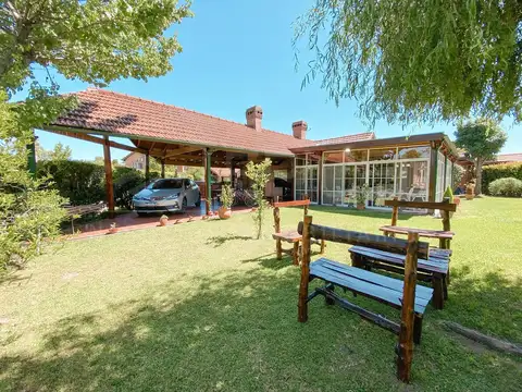 Casa a la venta Campos de Echeverria - Digna de ver!