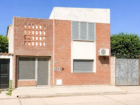 PLANTA ALTA A METROS AV. LOPEZ Y PLANES EN VENTA