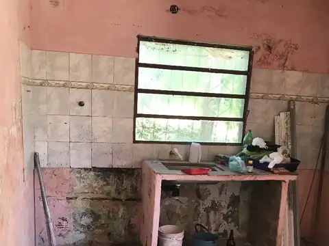 Calle 35 entre 8 y 7 600