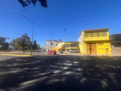 Local en Alquiler 50 años