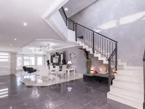 Casa en Venta en Lanús Oeste, USD 490.000