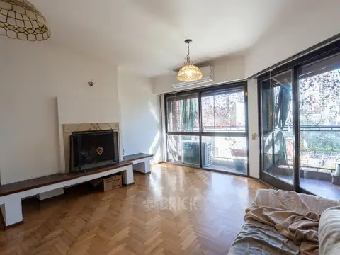 Depto Tipo Casa en Alquiler con 2 cocheras