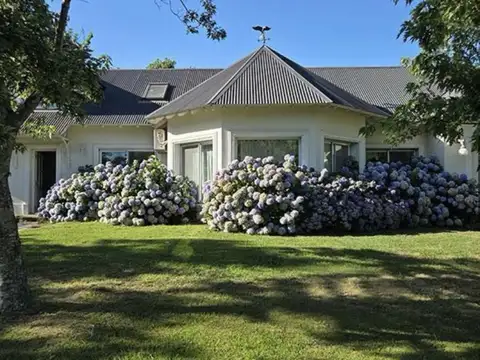 Casa en venta en club de campo San Francisco, Manzanares