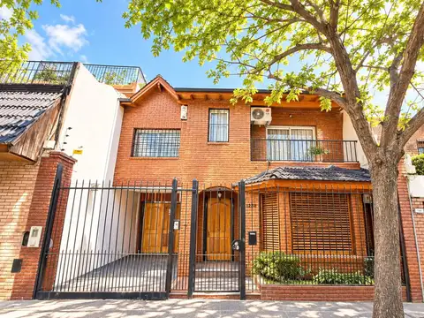 VENTA CASA 4 AMBIENTES CABALLITO JARDIN QUINCHO