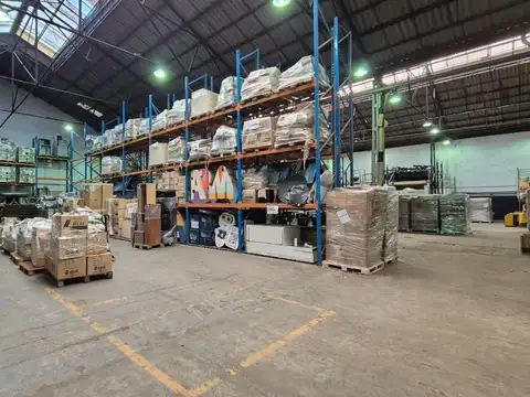 Depósito - Galpón 1800 m2.  en La Boca - ALQUILER