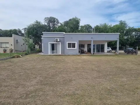 Casa 4 dormitorios en Venta Barrio Privado Los Olmos Salta