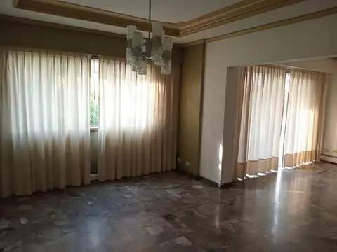 Av.MOSCONI 3300, Piso 2