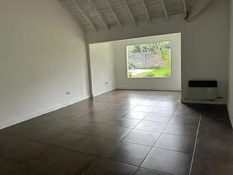 Casa en Venta en Los Senderos II, USD 240.000