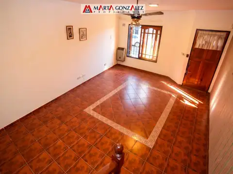 Casa en Venta en Villa Sarmiento, USD 159.000