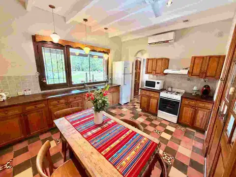 VENTA CASA 5 AMBIENTES CHACRAS DE LA CRUZ CENTRAL