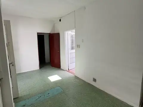 San Lorenzo  al 4600