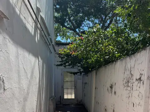 San Lorenzo  al 4600