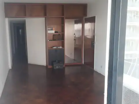 Departamento de 2 ambientes en Corrientes y Callao