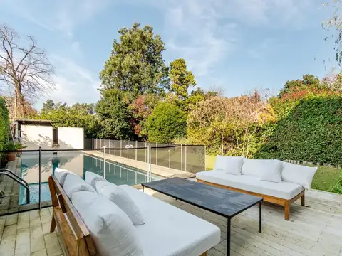 Casa 7 ambientes con 6 baños