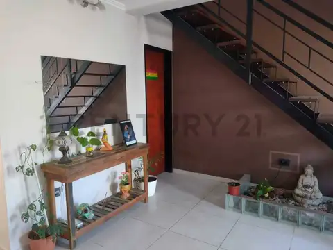 CASA EN VENTA DOS DORMITORIOS BERISSO.